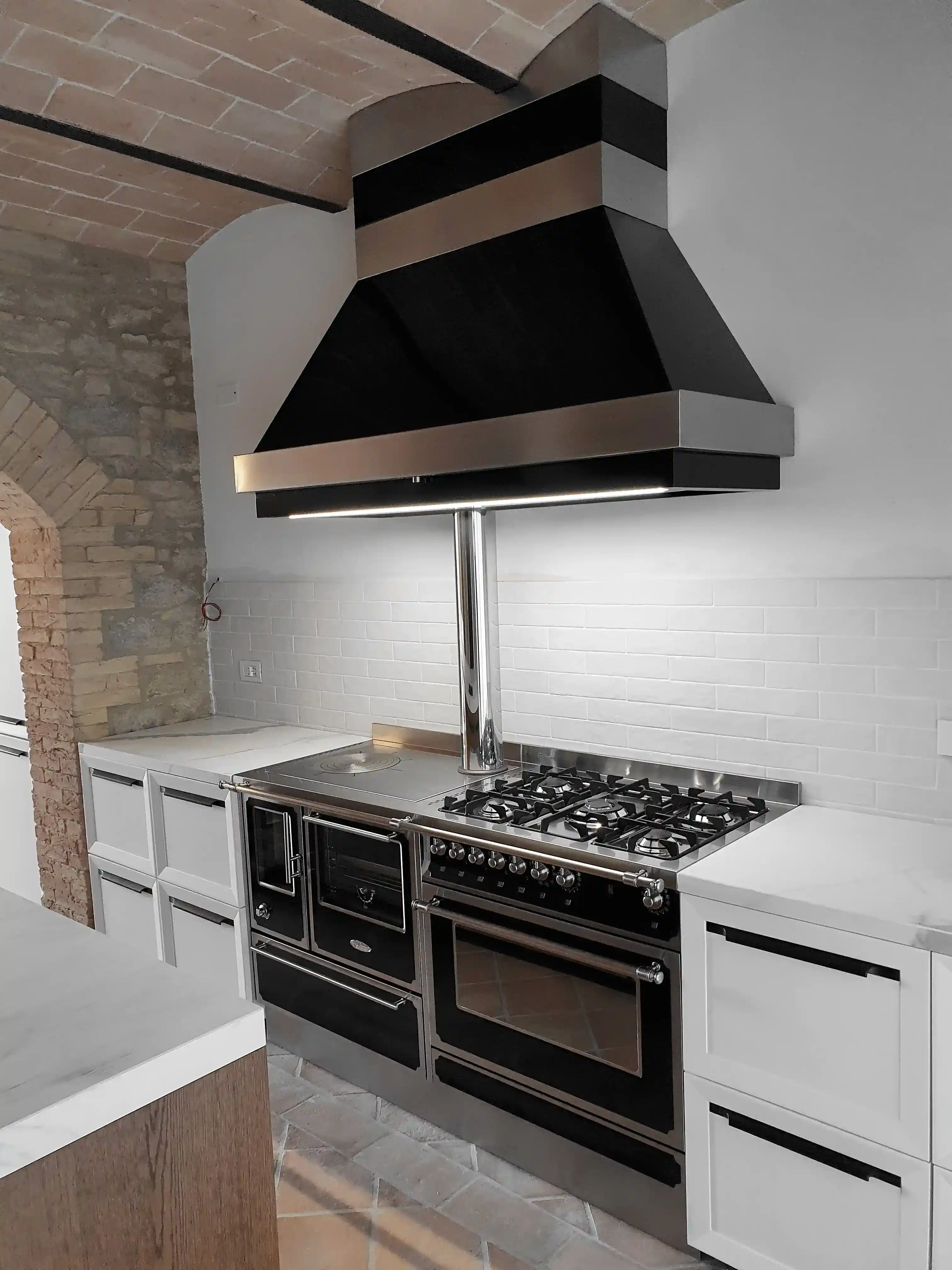 Cucina combinata gas legna 160cm cappa inox nera - Vista 2