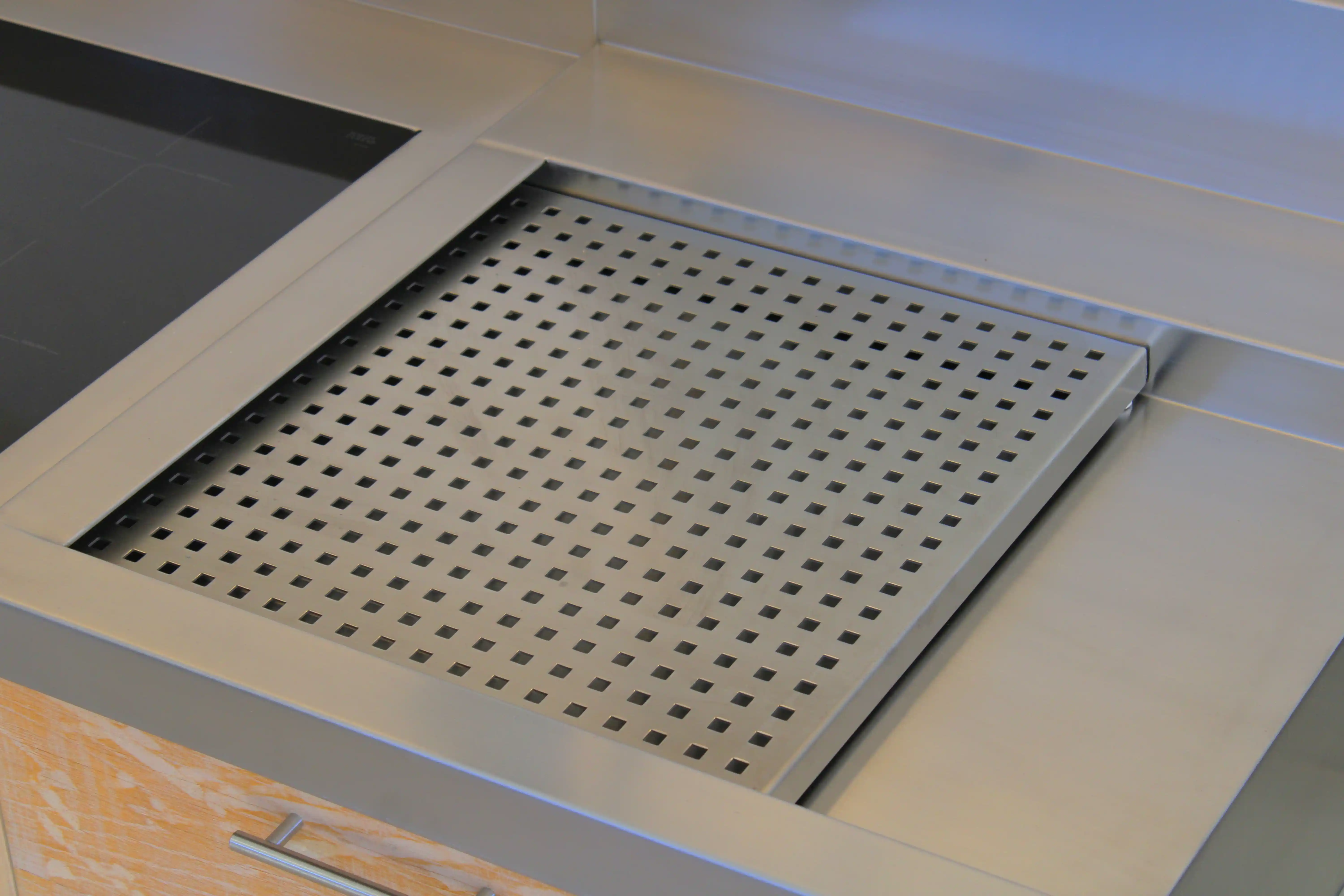 Cucina completa Design Moderno - Dettaglio tagliere